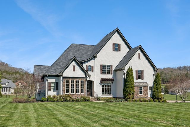 5016 Buds Farm Ln, Franklin, TN 37064