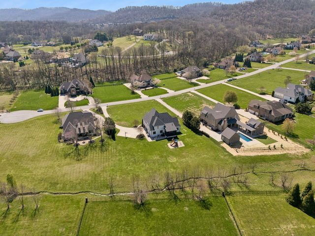 5016 Buds Farm Ln, Franklin, TN 37064
