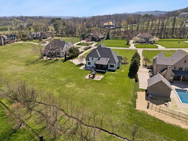 5016 Buds Farm Ln, Franklin, TN 37064