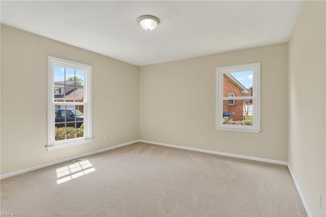 659 Fox Grove CT W, Virginia Beach, VA 23464