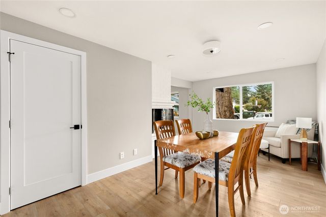 1402 N 136th Street, Seattle, WA 98133