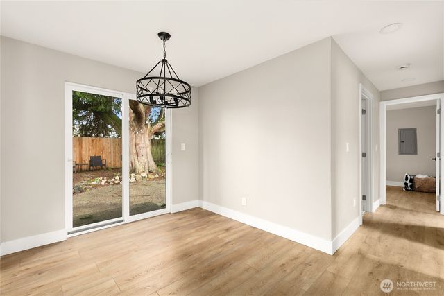 1402 N 136th Street, Seattle, WA 98133