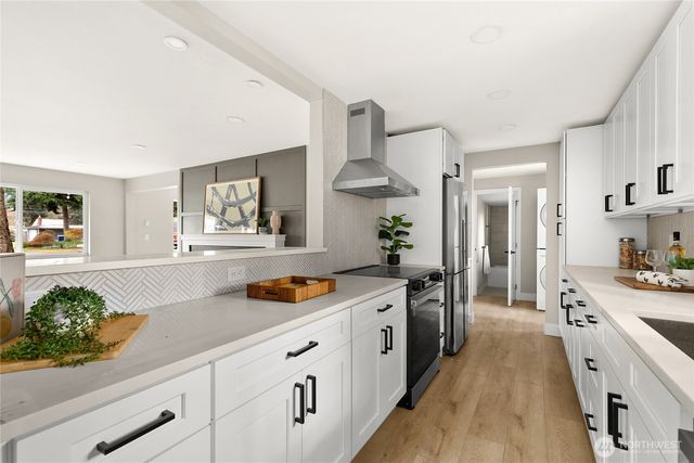 1402 N 136th Street, Seattle, WA 98133