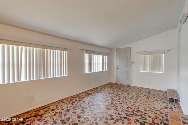 822 Vernon Street, Daytona Beach, FL 32114