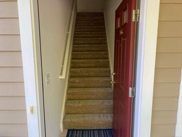 20 Orchard Street 303, Brookfield, CT 06804