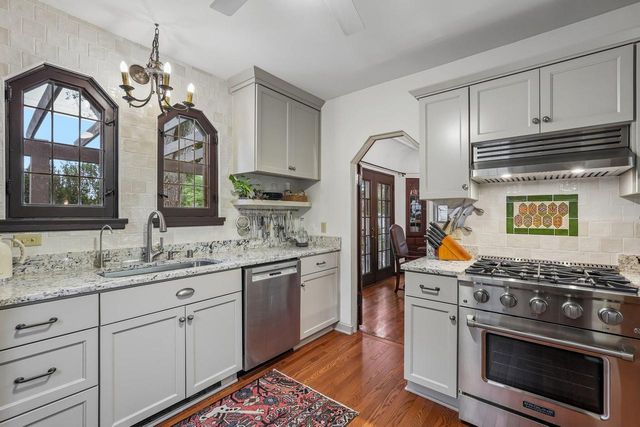 2517 N 96th STREET, Wauwatosa, WI 53226
