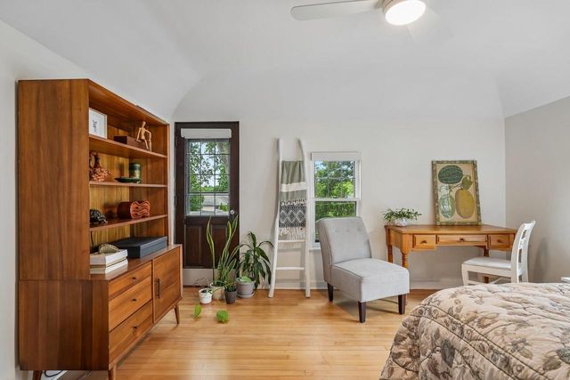 2517 N 96th STREET, Wauwatosa, WI 53226