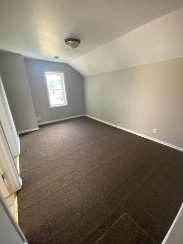 1011 10th STREET, Racine, WI 53403