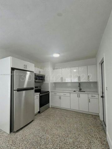 1230 NW 8th Ct A, Miami, FL 33136