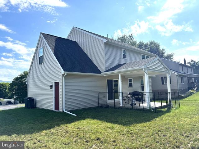 65 HILLSIDE DR, Lewistown, PA 17044