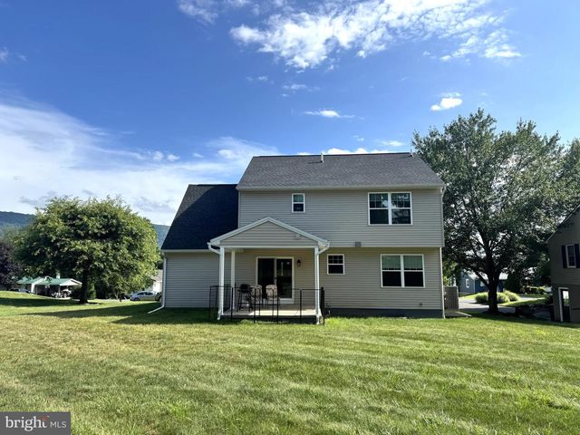 65 HILLSIDE DR, Lewistown, PA 17044
