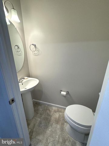 65 HILLSIDE DR, Lewistown, PA 17044