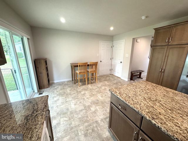 65 HILLSIDE DR, Lewistown, PA 17044