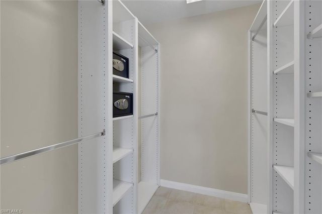 4577 Pasadena CT, Naples, FL 34109