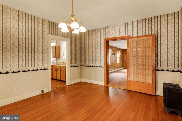 42 MARKET SQ, Manheim, PA 17545