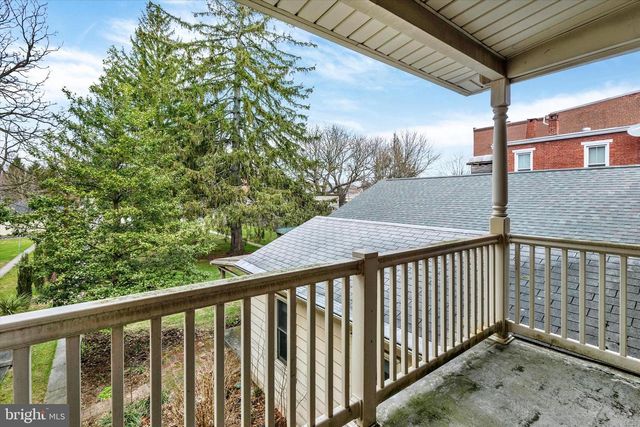 42 MARKET SQ, Manheim, PA 17545