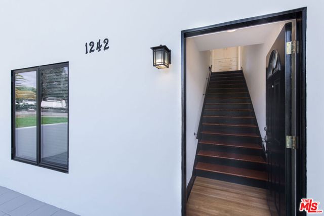 1242 S Hudson Avenue, Los Angeles, CA 90019