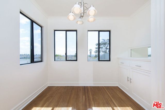 1242 S Hudson Avenue, Los Angeles, CA 90019