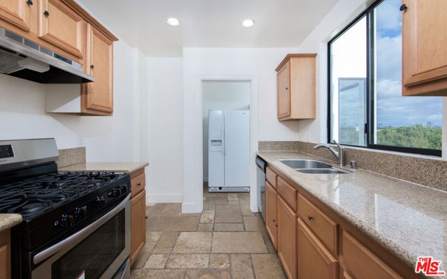 1242 S Hudson Avenue, Los Angeles, CA 90019