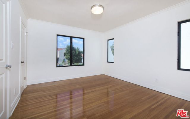 1242 S Hudson Avenue, Los Angeles, CA 90019