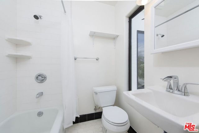 1242 S Hudson Avenue, Los Angeles, CA 90019