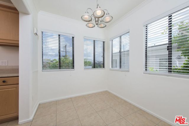 1242 S Hudson Avenue, Los Angeles, CA 90019