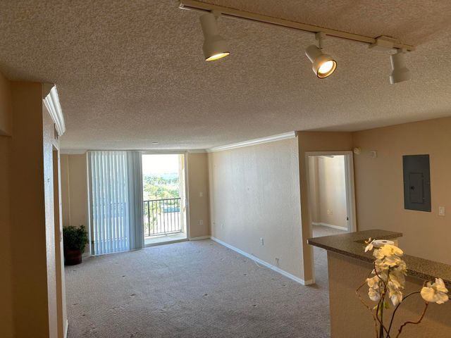 1801 N Flagler Drive 830, West Palm Beach, FL 33407