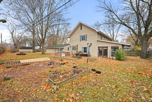181 Tilton Park Drive, Dekalb, IL 60115
