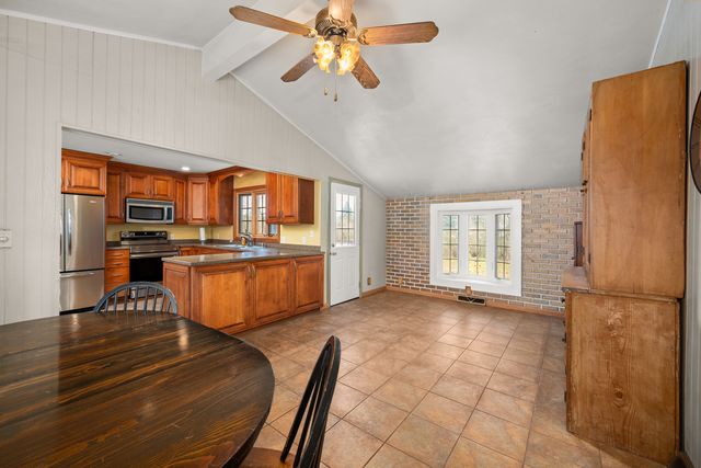 181 Tilton Park Drive, Dekalb, IL 60115