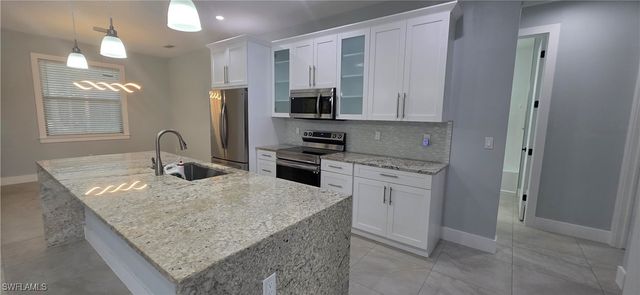 598 2nd ST SE, Naples, FL 34117