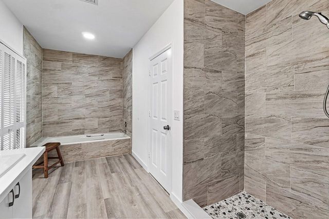 10158 SE Acorn Way, Jupiter, FL 33469