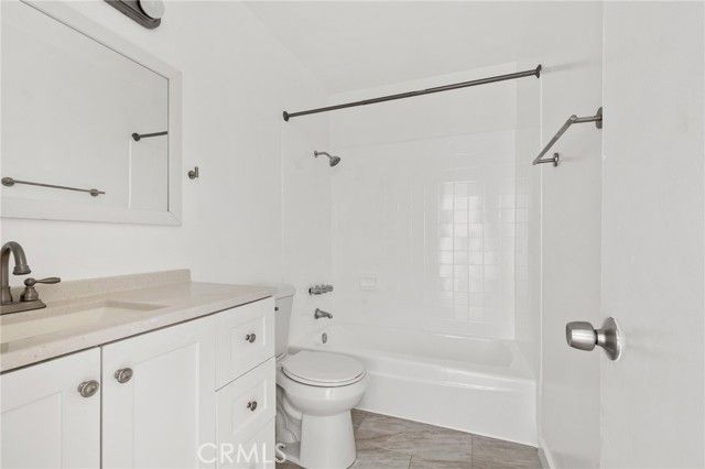 13040 Dronfield 25, Sylmar (los Angeles), CA 91342