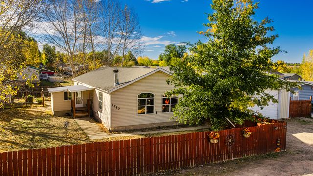 1710 Holmes Avenue, Sheridan, WY 82801 property photo