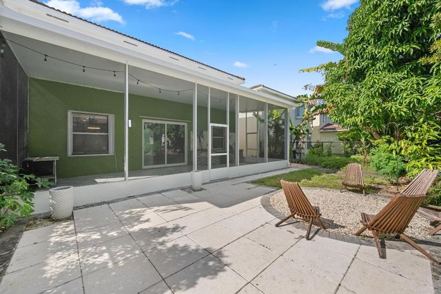 1222 Rose Gate Boulevard, Riviera Beach, FL 33404