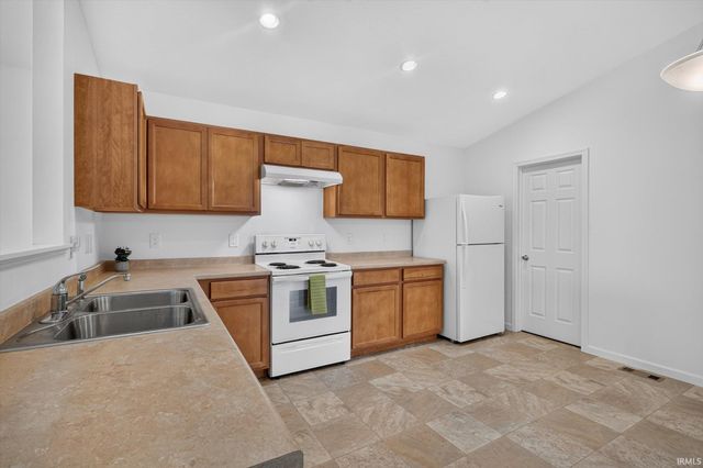 4321 Ashard Drive, South Bend, IN 46628