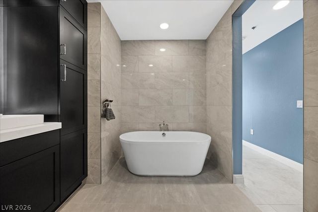 4525 Dean Martin Drive 2100, Las Vegas, NV 89103