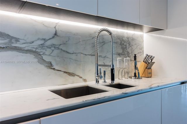 10203 Collins Ave 302, Bal Harbour, FL 33154