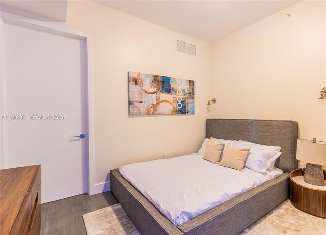 10203 Collins Ave 302, Bal Harbour, FL 33154