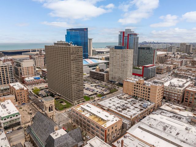 2000 S Michigan Avenue 210, Chicago, IL 60616