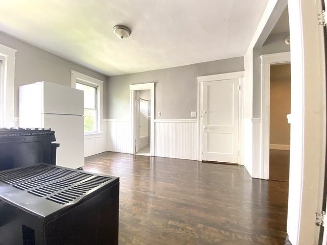 11 Leon St, Worcester, MA 01604