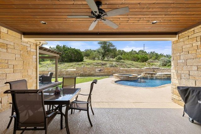 1051 Trailhead CIR, Dripping Springs, TX 78620