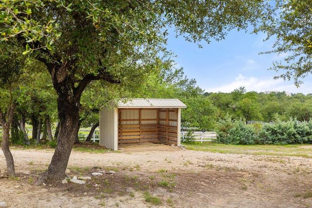 1051 Trailhead CIR, Dripping Springs, TX 78620