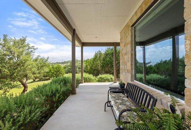 1051 Trailhead CIR, Dripping Springs, TX 78620