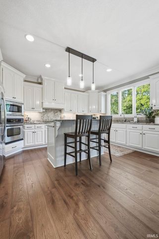 229 Eagle Cliff Cove, Huntertown, IN 46748