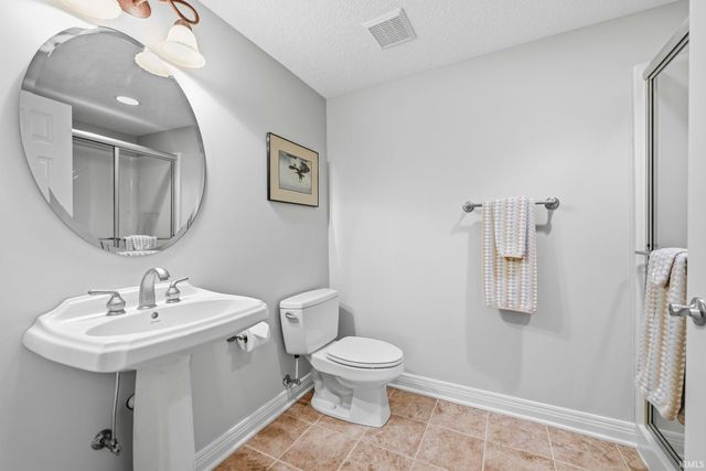 229 Eagle Cliff Cove, Huntertown, IN 46748