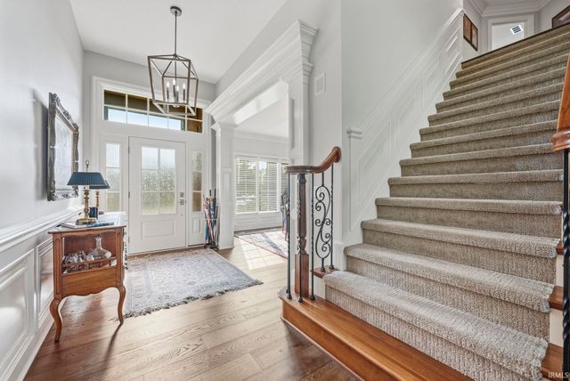 229 Eagle Cliff Cove, Huntertown, IN 46748