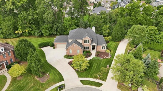229 Eagle Cliff Cove, Huntertown, IN 46748
