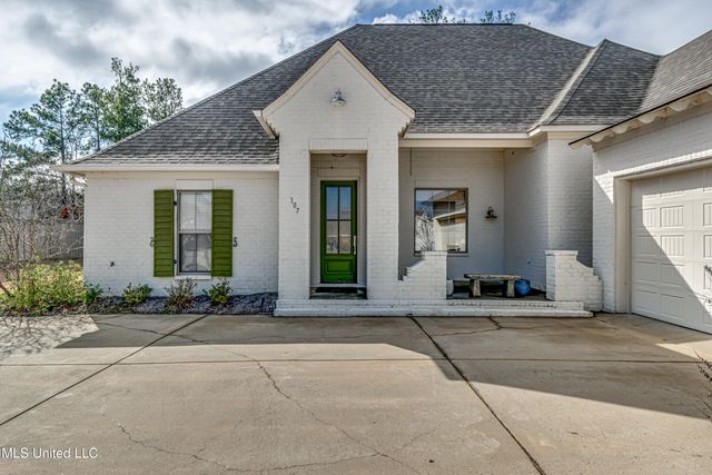 107 Camden Lake Drive, Madison, MS 39110
