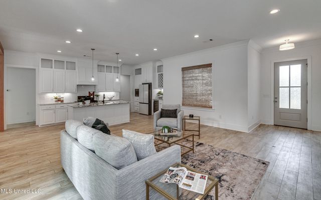 107 Camden Lake Drive, Madison, MS 39110