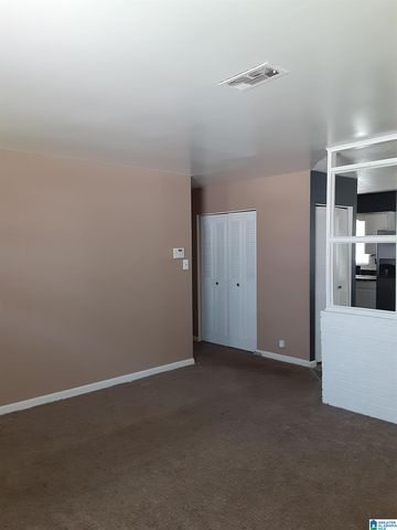 32 CARRIAGE HOUSE ROAD SW, Bessemer, AL 35022